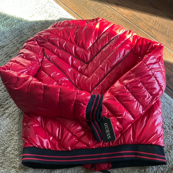 Woman’s. Red puffer jacket - Picture 4 of 5